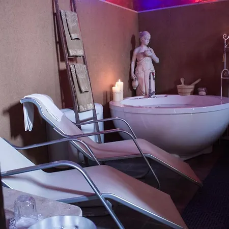 La Mora Exclusive 4*